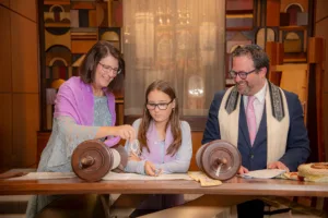 B'nei Mitzvah at Torah with Rabbi