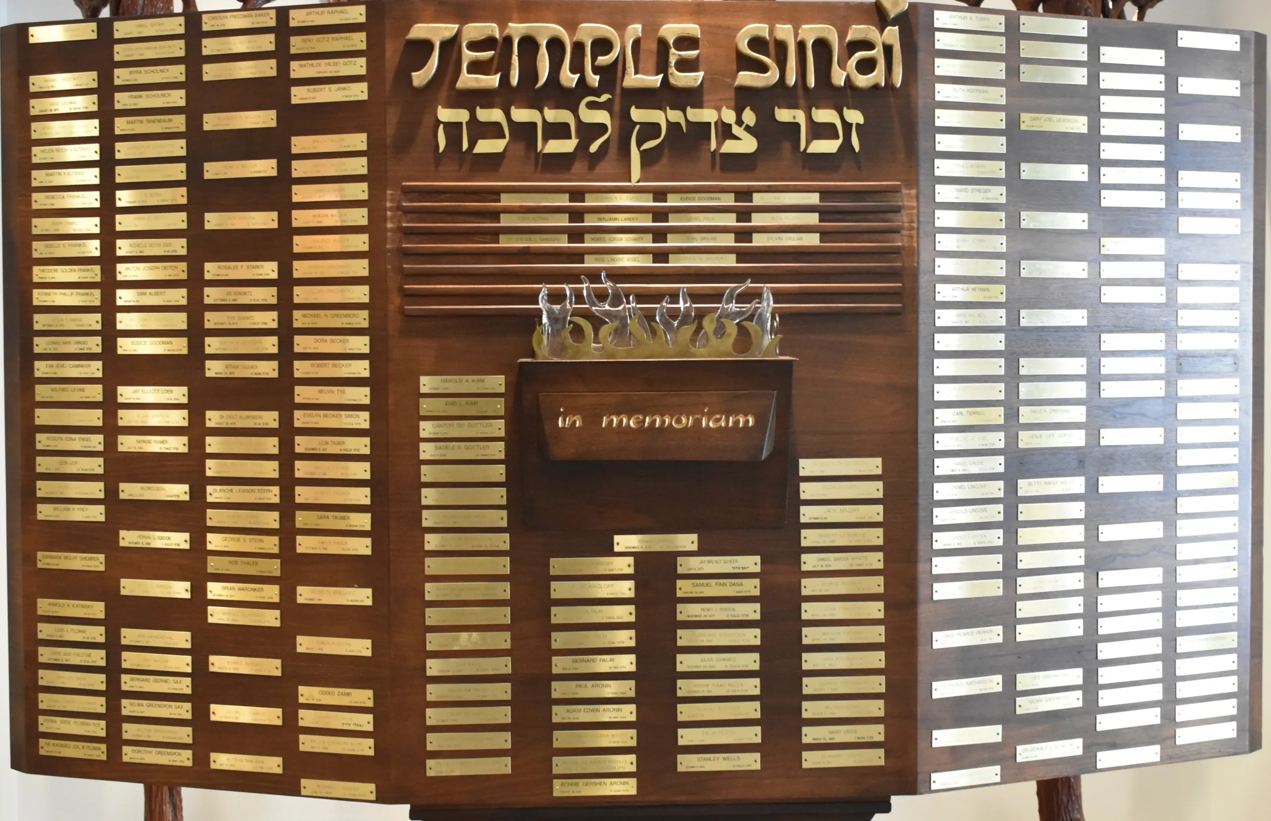 Yahrzeit Memorial Stand